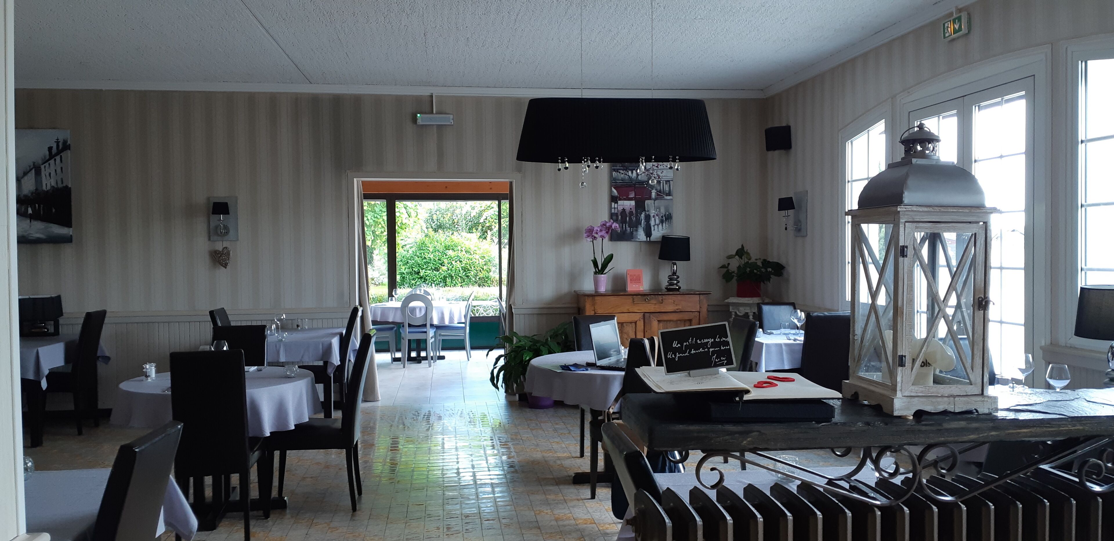 lunch and dinner served, regional cuisine