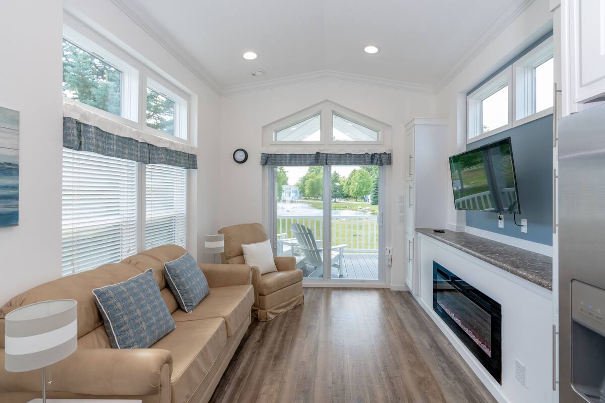 Cottage, 1 Bedroom, with Loft (Limited linens included) | 1 bedroom, free WiFi, bed sheets