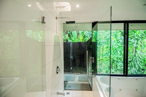 Deluxe Villa, 2 Bedrooms | Bathroom | Shower, free toiletries, hair dryer, towels - Selva Color Forest & Beach Ecolodge (Tárcoles)