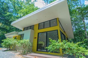 Front of property - Selva Color Forest & Beach Ecolodge (Tárcoles)