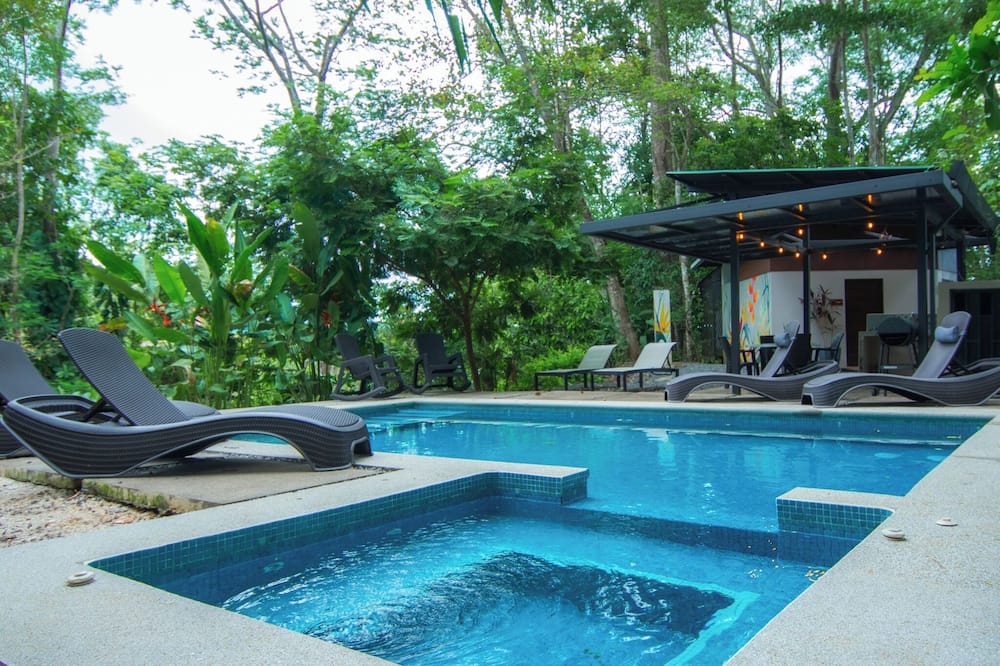 Selva Color Forest & Beach Ecolodge