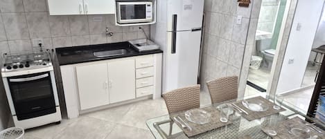 Appartement (04-B) | Vue de la chambre