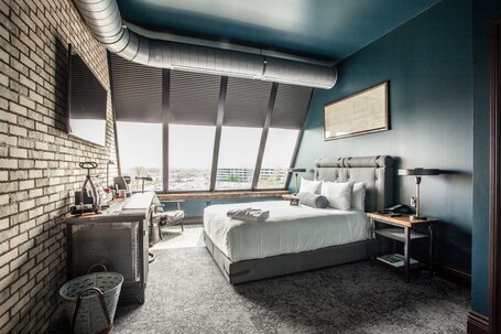 Ironworks Hotel Indy - Image 55