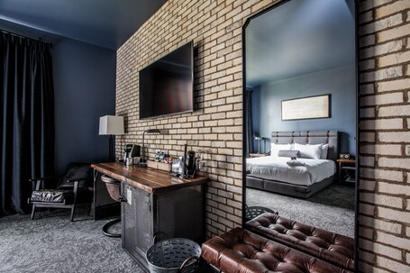 Ironworks Hotel Indy - Image 50