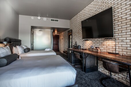 Ironworks Hotel Indy - Image 64