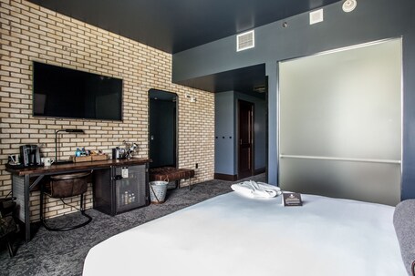 Ironworks Hotel Indy - Image 69