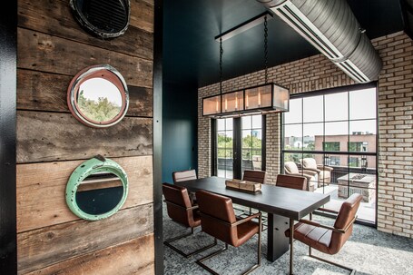 Ironworks Hotel Indy - Image 37