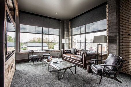 Ironworks Hotel Indy - Image 28