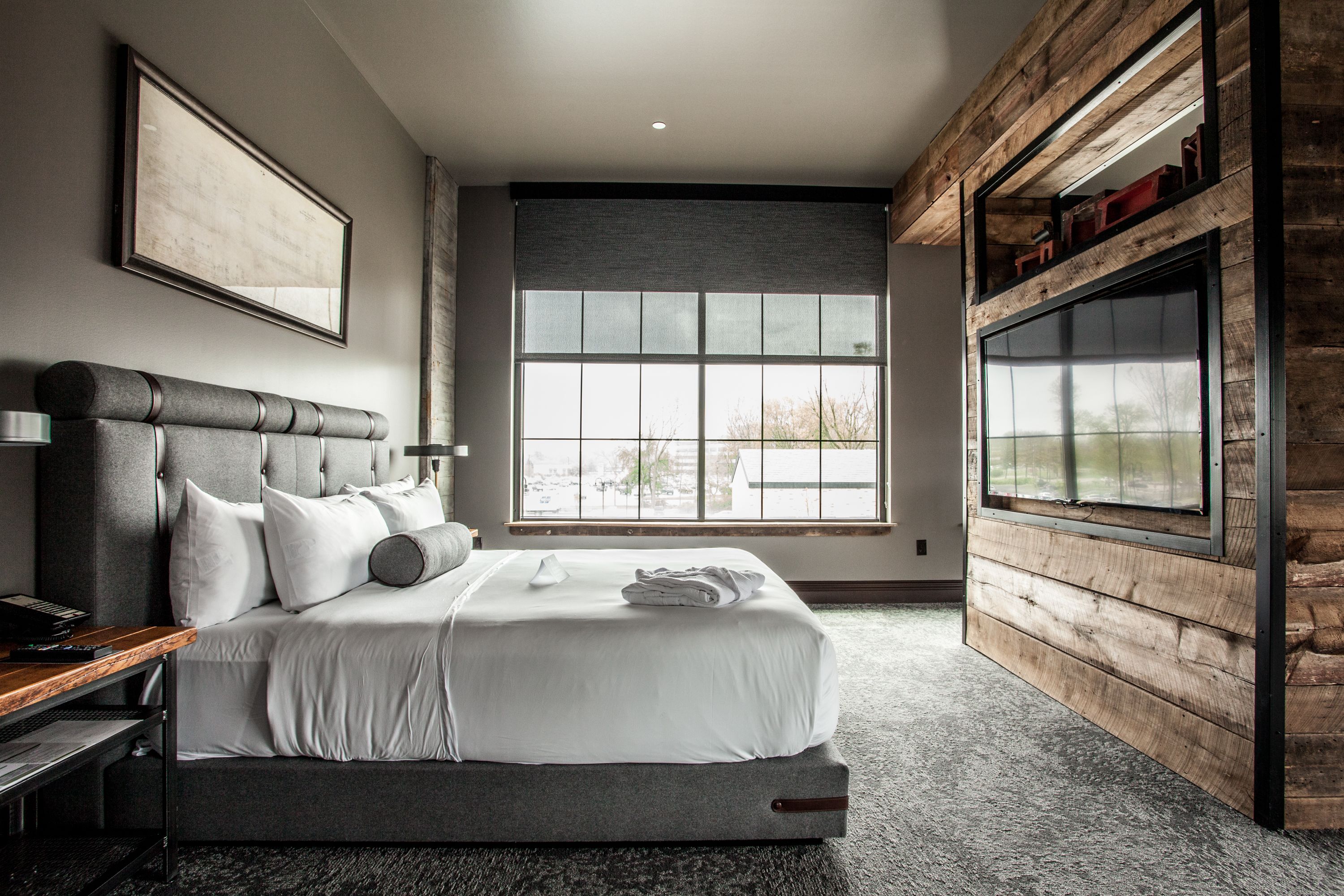 legacy suite | 1 bedroom, premium bedding, down duvets, pillow-top beds