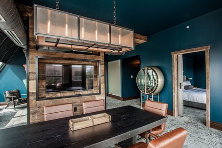 Ironworks Hotel Indy - Image 49