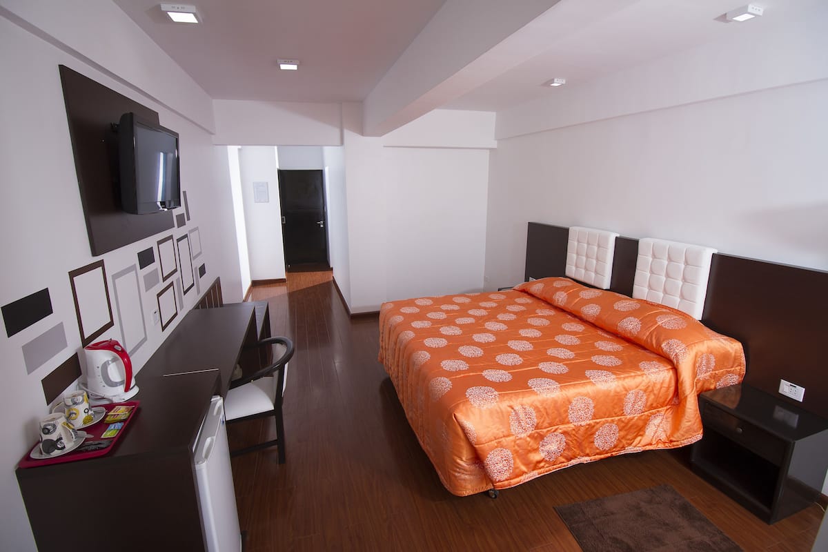 Standard-Doppelzimmer zur Einzelnutzung, 1 Einzelbett | Schreibtisch, kostenloses WLAN
