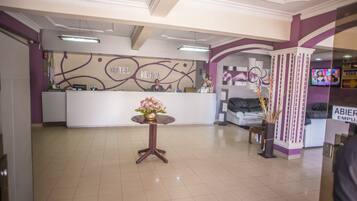 Borne des arrivées/des départs