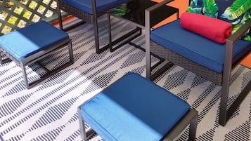 Deluxe Double Room, 1 Queen Bed, Patio, Garden View | Terrace/patio