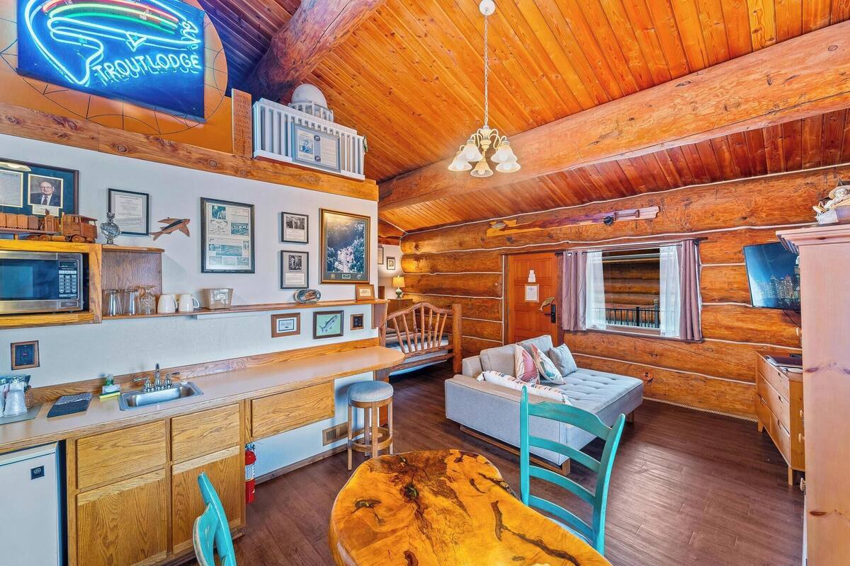 Ferienhütte, 1 Queen-Bett und Schlafsofa, Nichtraucher (Fishing-Themed, Pet-friendly)