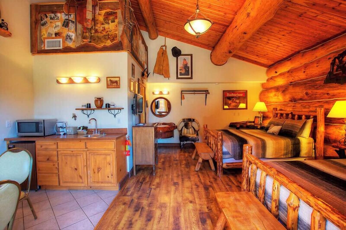 Ferienhütte, 2 Queen-Betten, Nichtraucher (Cowboy-Themed)