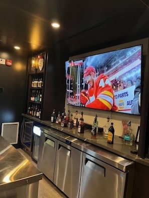 Bar-salon dans le hall