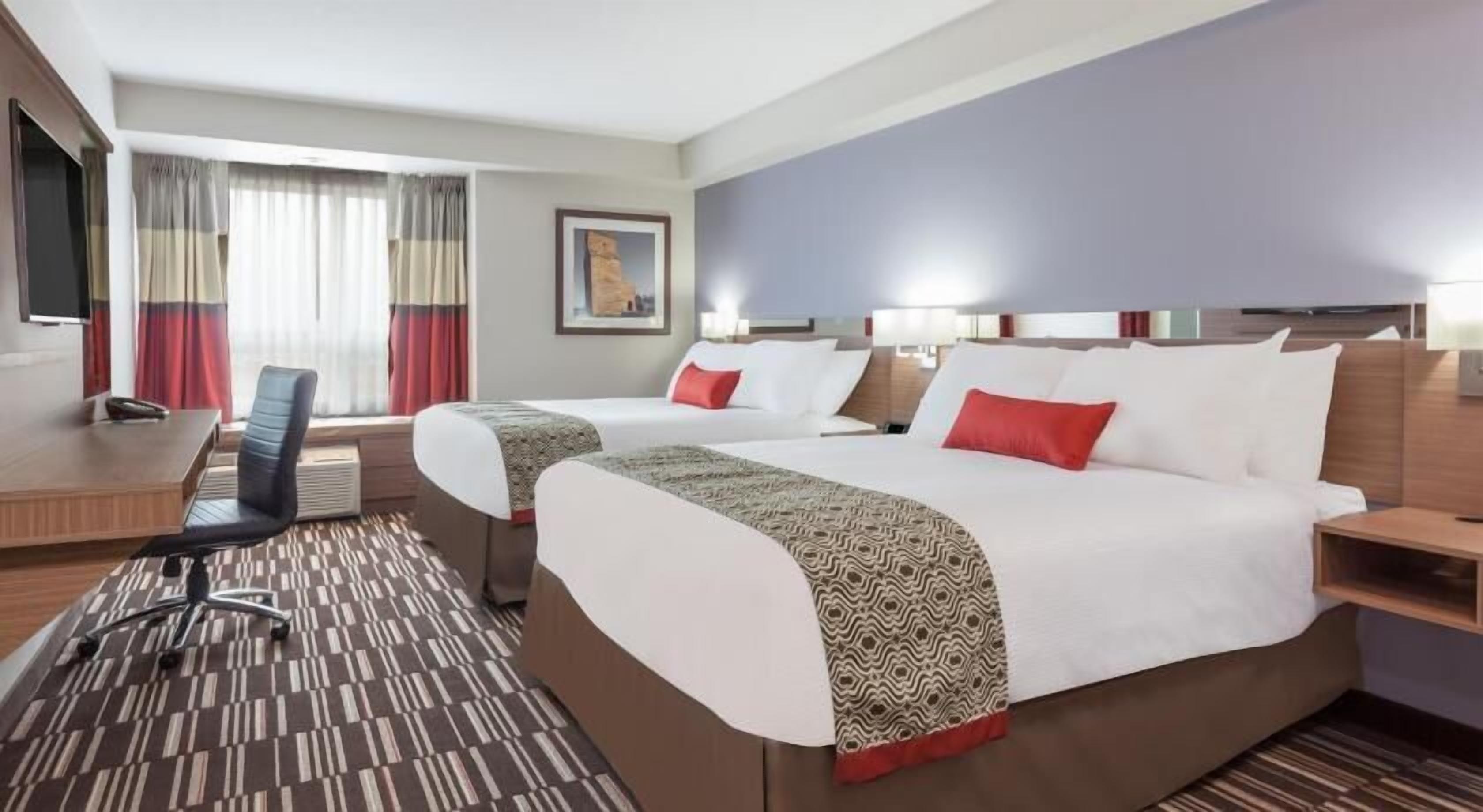 Bureau, rideaux occultants, fer et planche à repasser, Wi-Fi gratuit