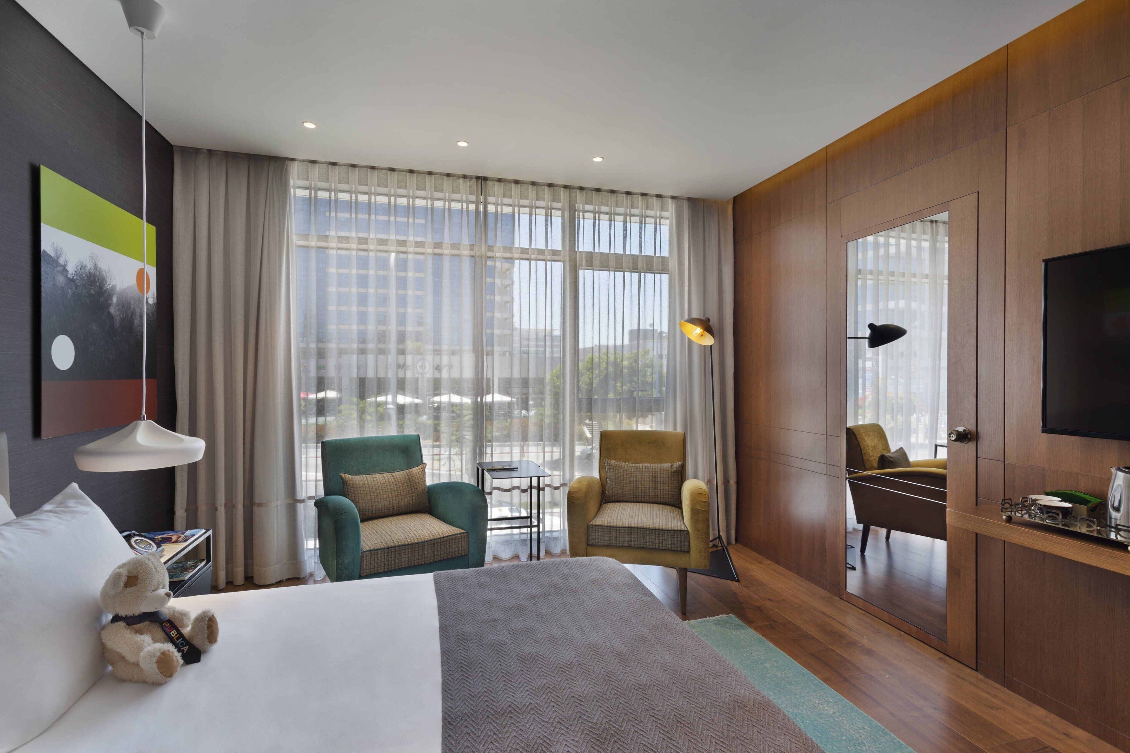 Publica Isrotel, Autograph Collection