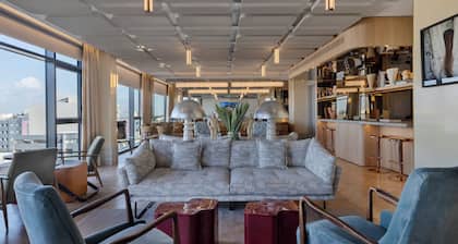 Publica Isrotel, Autograph Collection