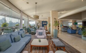 Bar (on property) - Golden Tulip Canaan Kampala (Kampala)