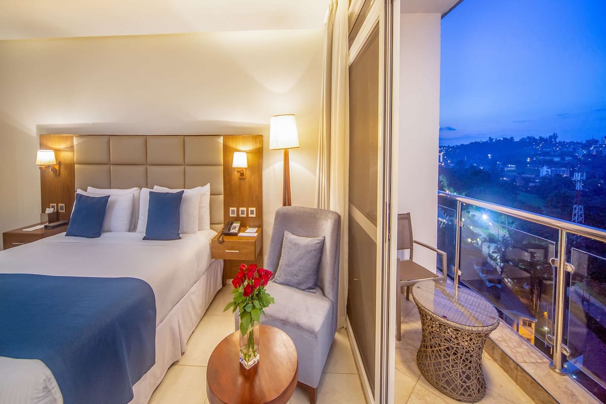 superior room, 1 king bed, balcony | egyptian cotton sheets, premium bedding, pillow-top beds, minibar