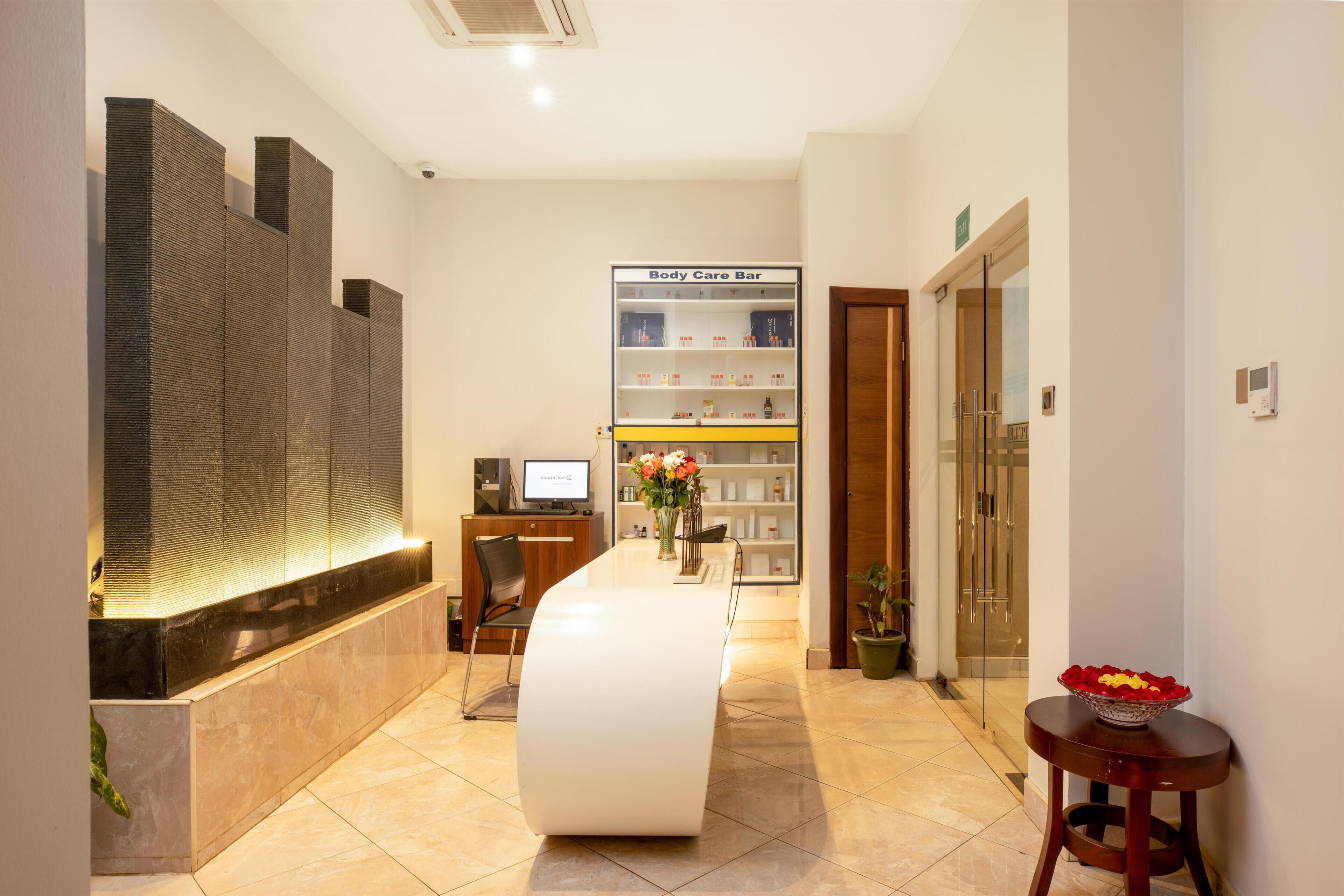 Aromatherapy, deep-tissue massages, Swedish massages, body scrubs