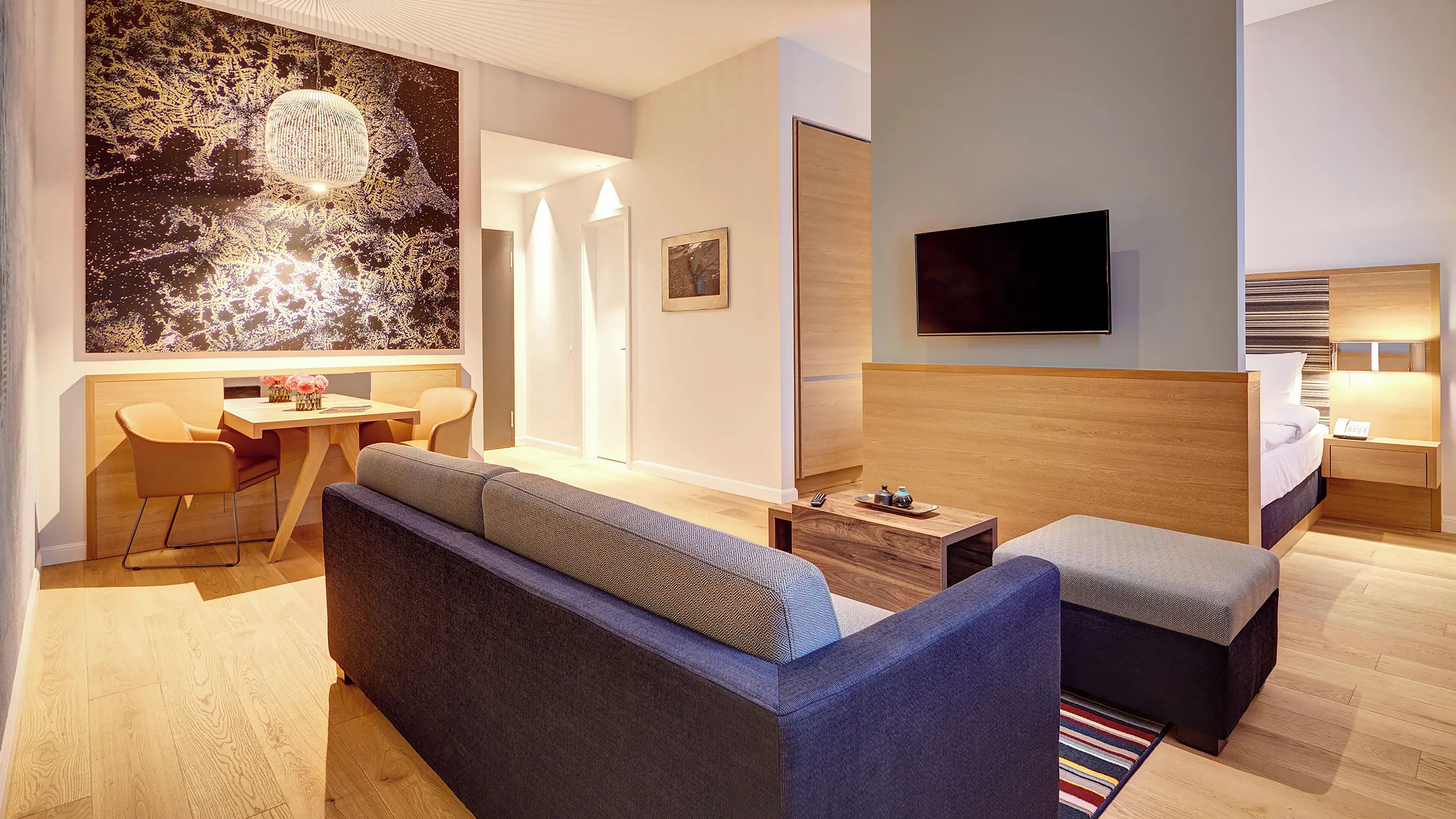 Studio suite | Luxe beddengoed, een minibar, een kluis op de kamer, een bureau