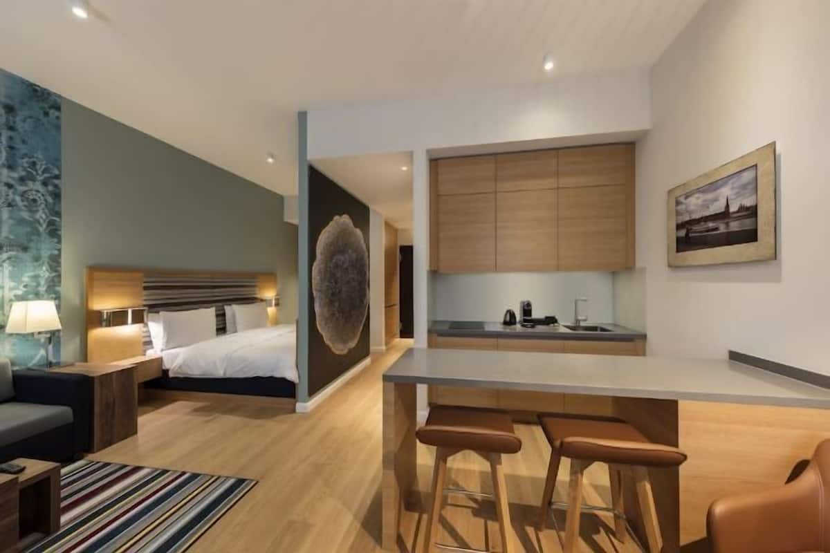 Biancheria da letto di alta qualità, minibar, una cassaforte in camera