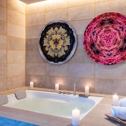 Couples treatment rooms, sauna, hot tub, body treatments, aromatherapy