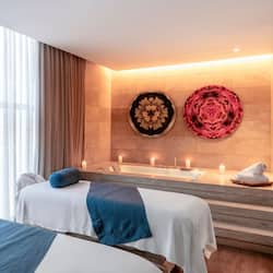Couples treatment rooms, sauna, hot tub, body treatments, aromatherapy