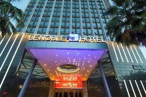 Exterior - Le Noble Hotel (Ganzhou City)