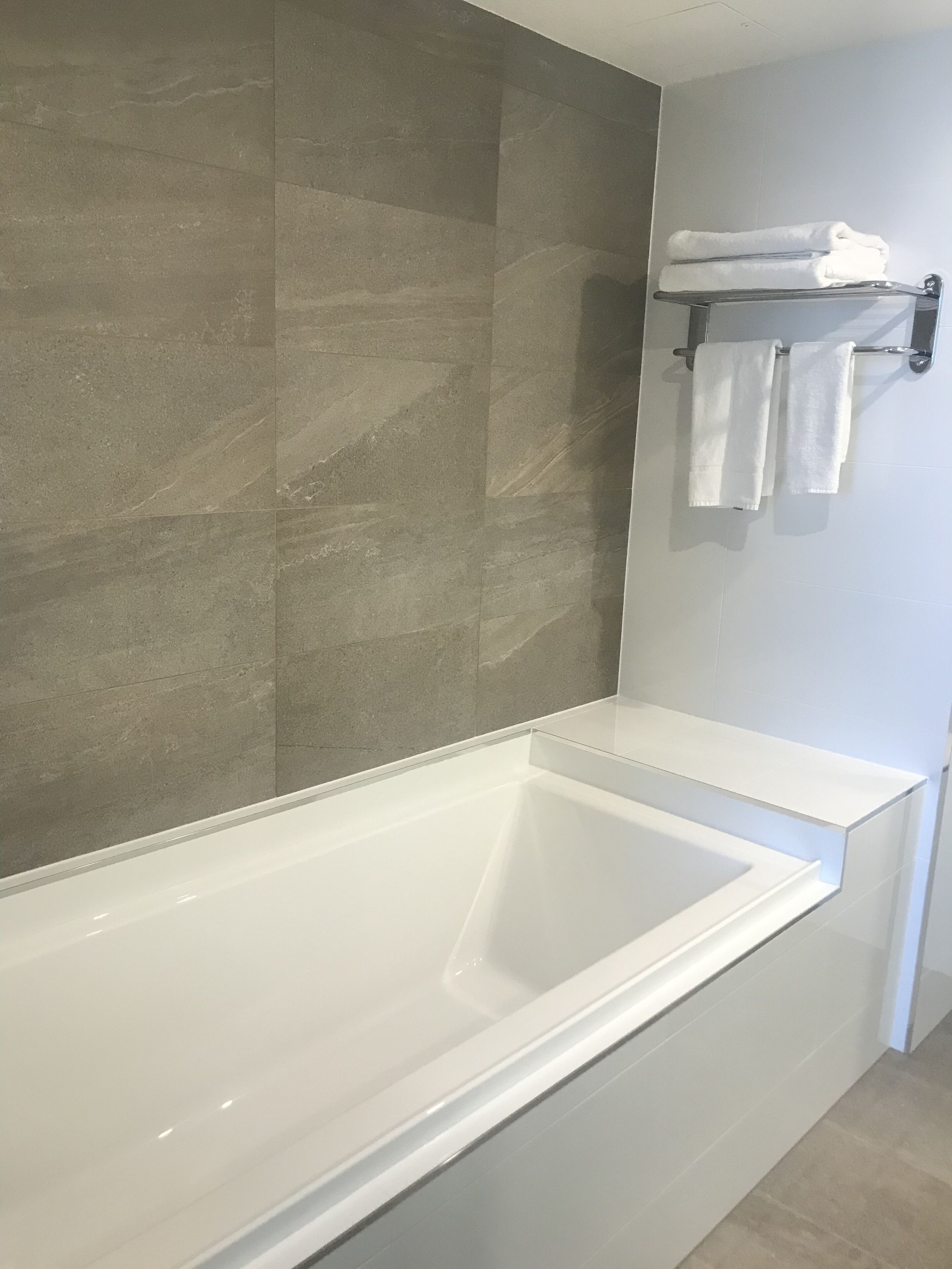 junior suite, 1 king bed, club lounge access | bathroom | shower, designer toiletries, hair dryer, bathrobes