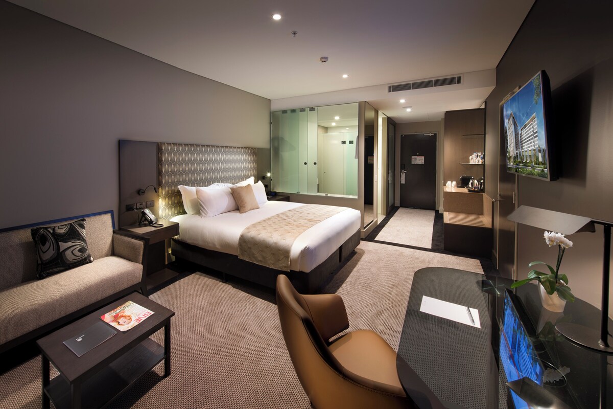 Chambre Deluxe, 1 très grand lit, accès au salon club (Executive)