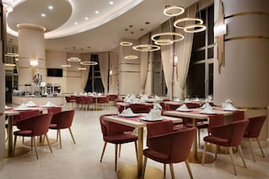 Bar (on property) - Ramada by Wyndham Gumushane (Gumushane)