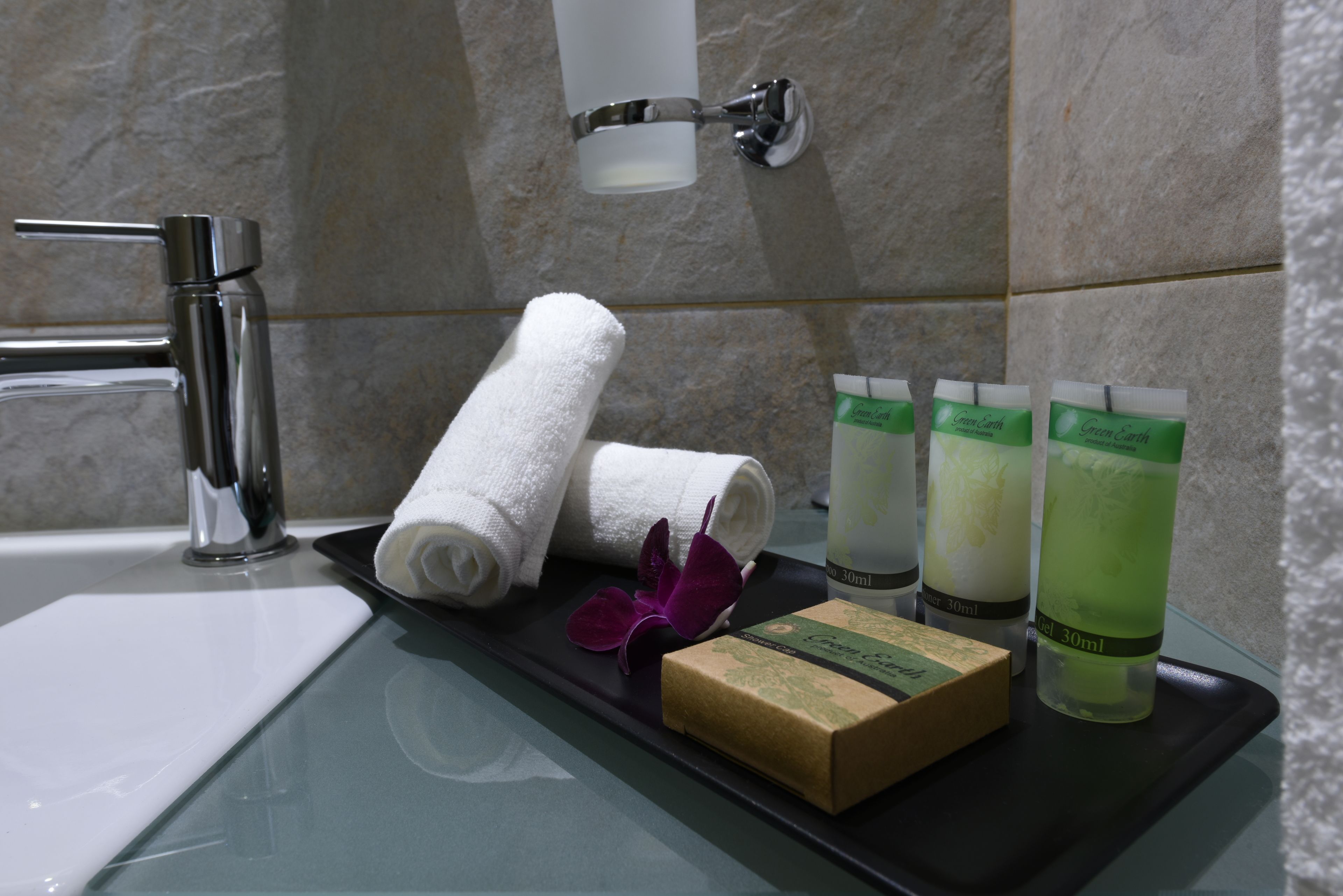 Photo - Ramada Encore by Wyndham Kuwait Downtown