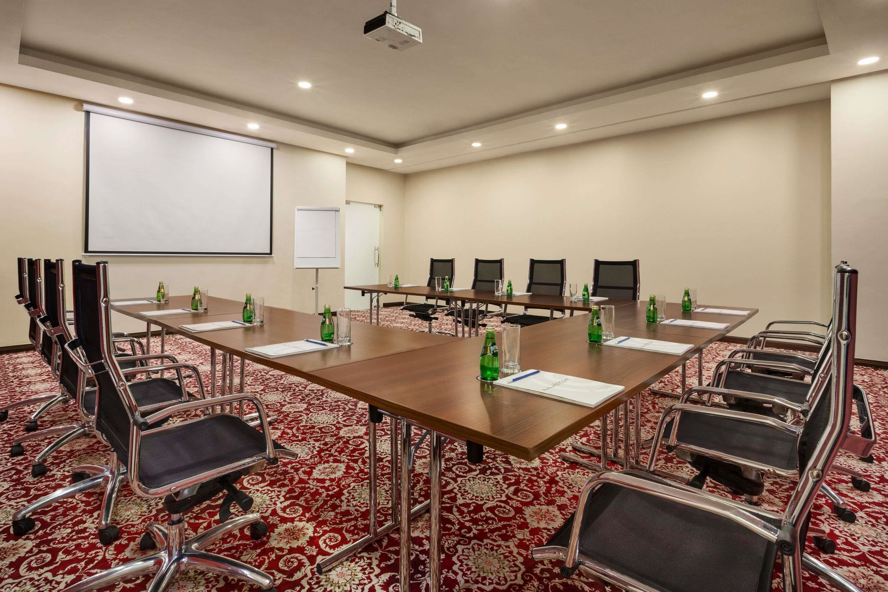 Photo - Ramada Encore by Wyndham Kuwait Downtown