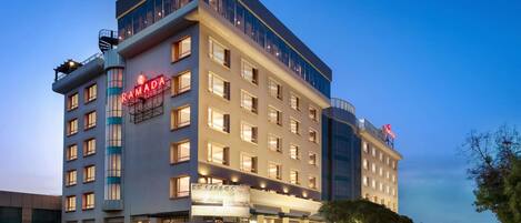 Fachada da propriedade