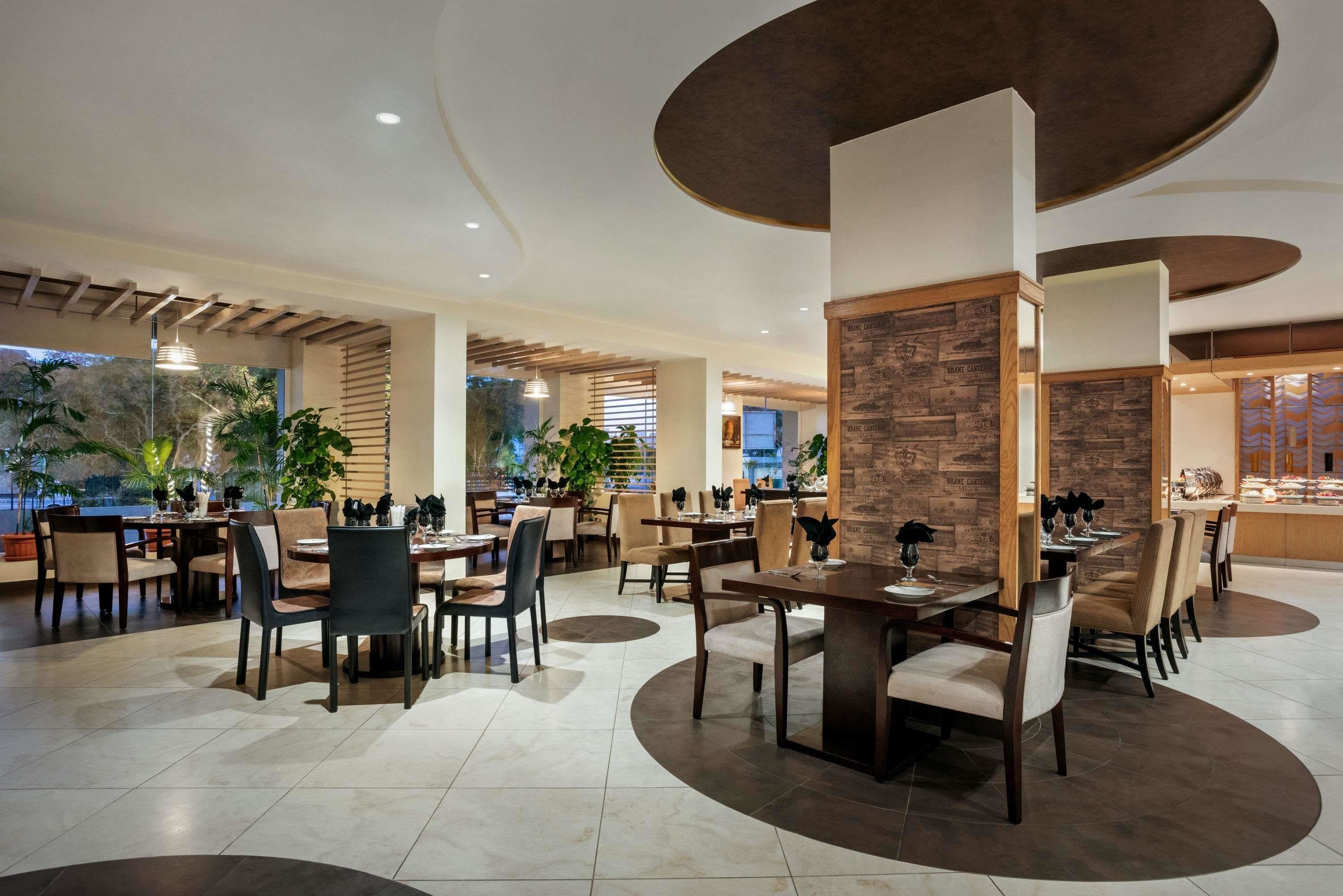 Petit déjeuner buffet compris tous les jours