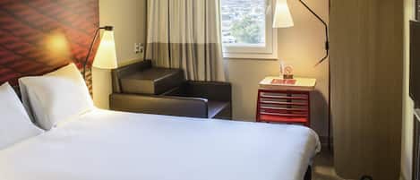 Caja de seguridad en la habitación, escritorio y wifi gratis