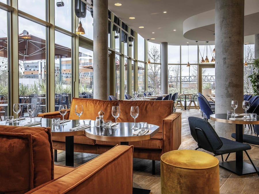 Lunch and dinner served