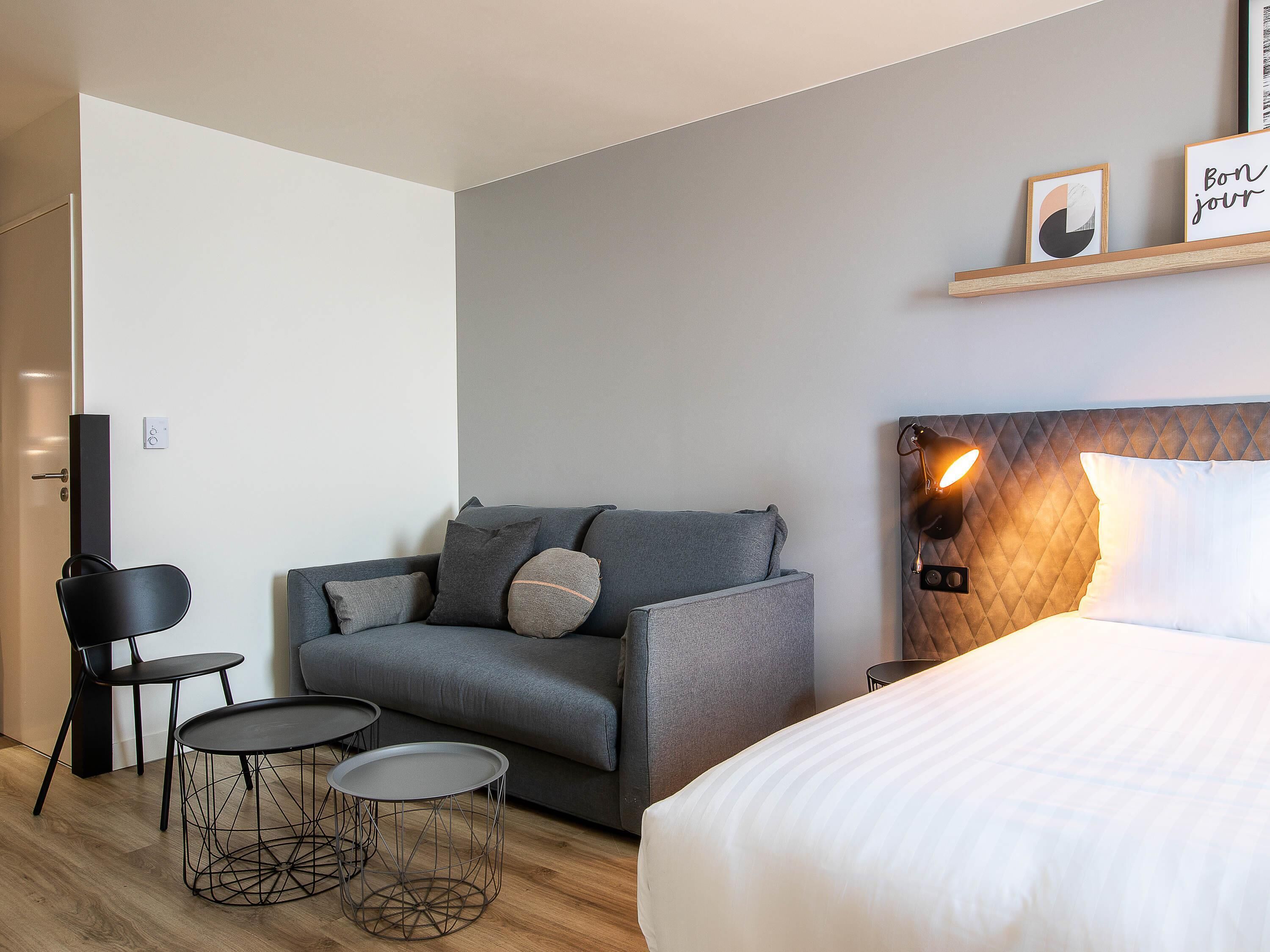 Habitación familiar, 1 cama doble con sofá cama | Sábanas italianas Frette, ropa de cama de alta calidad, caja fuerte