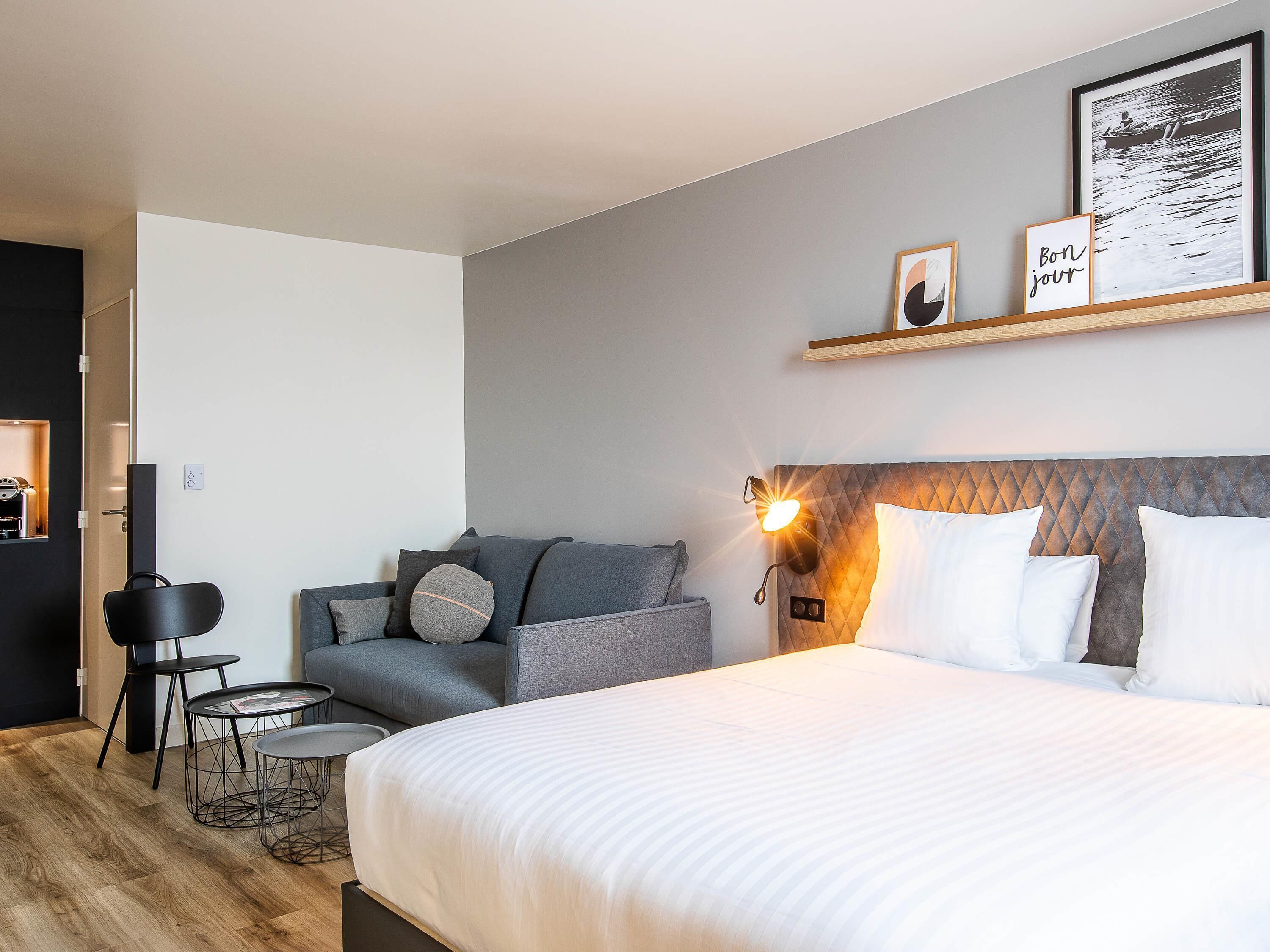 Privilege, Junior Suite, 1 Double Bed with Sofa bed | Frette Italian sheets, premium bedding, in-room safe, desk