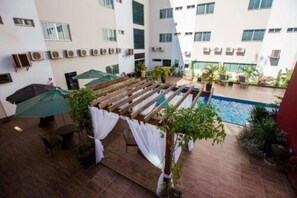 Piscina a l'aire lliure 