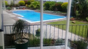Outdoor pool - Blessed Corner Guest House (East London)