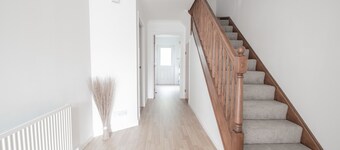 Orange Apartments 46 Shaw Road