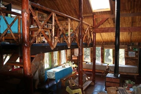 ๋ก๋น ์ข์ ๊ณต๊ฐ