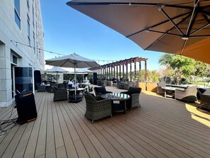 Restaurant - Premier Inn Doha Education City (Al Rayyan)