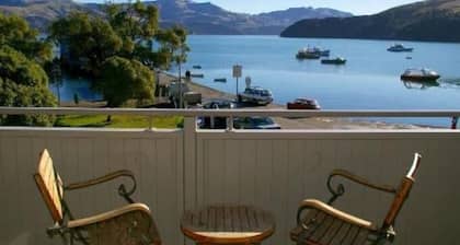 Akaroa Village Inn