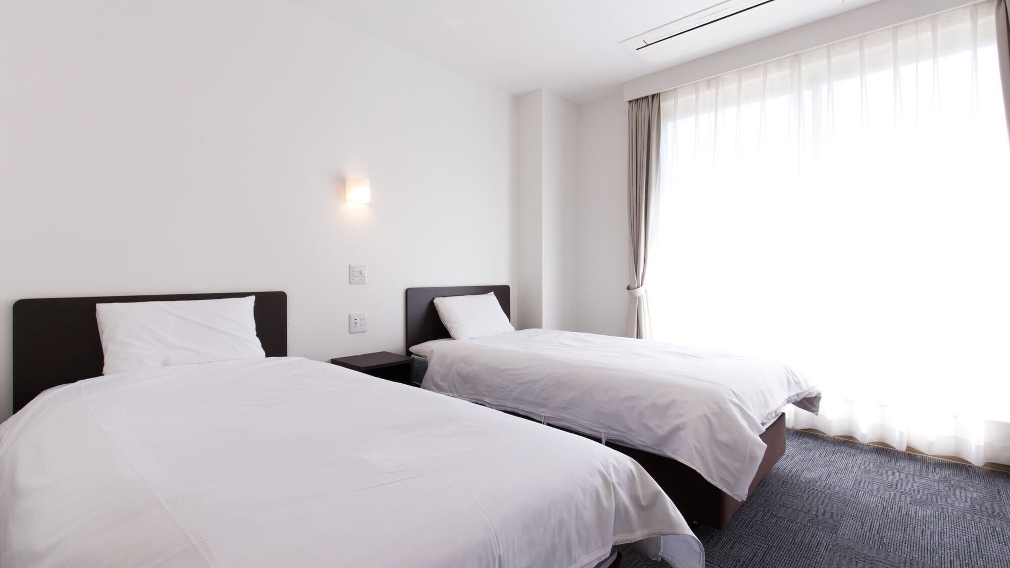Bureau, chambres insonorisées, Wi-Fi gratuit