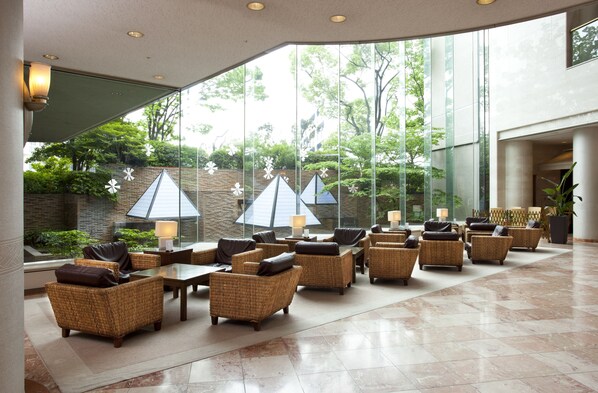 Sala de estar en el lobby